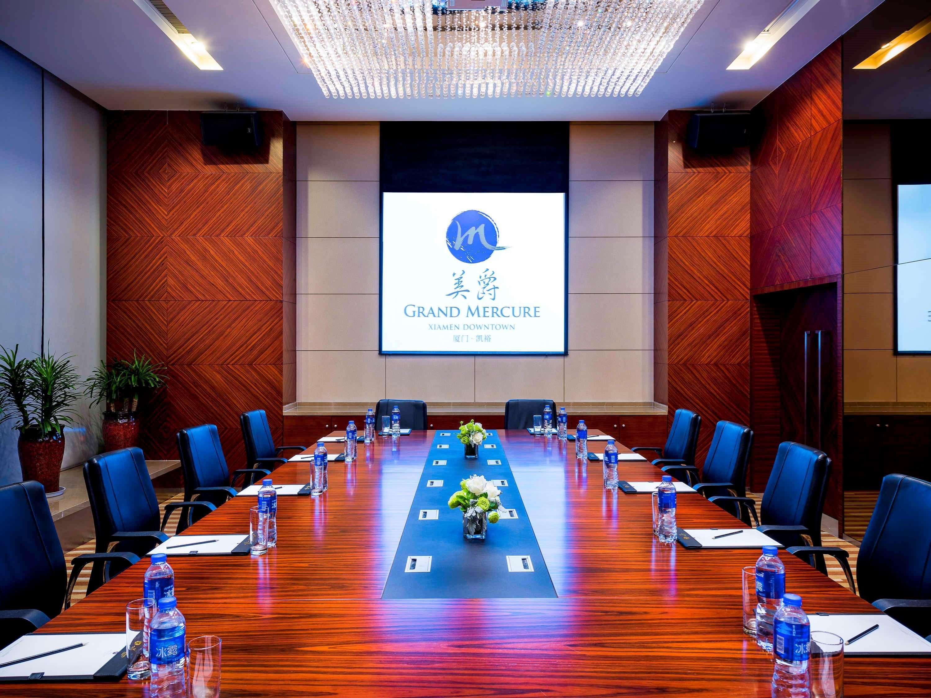 Grand Mercure Xiamen Downtown-Free Welcome Fruit & Metro Station Buitenkant foto