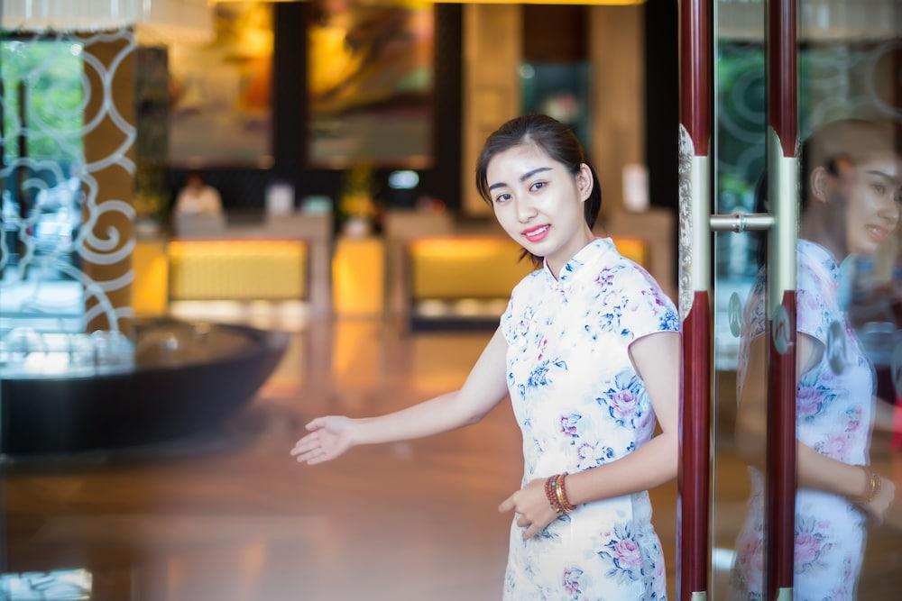 Grand Mercure Xiamen Downtown-Free Welcome Fruit & Metro Station Buitenkant foto