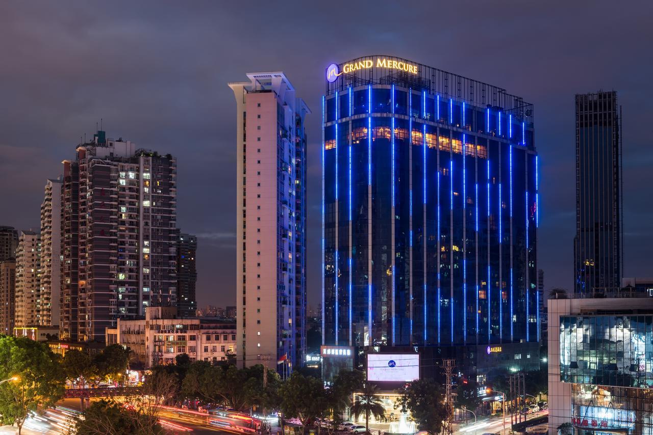 Grand Mercure Xiamen Downtown-Free Welcome Fruit & Metro Station Buitenkant foto